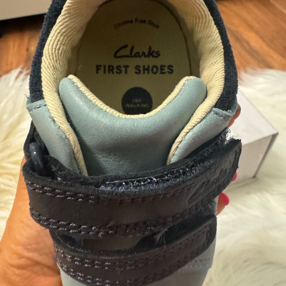 Clarks Kids Sneakers - Picture 4 of 5